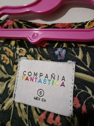 Blusa Estampada Compañía Fantástica