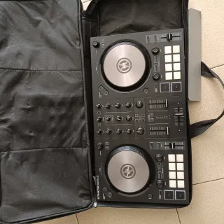 Controlador DJ Native Instruments Traktor Kontrol