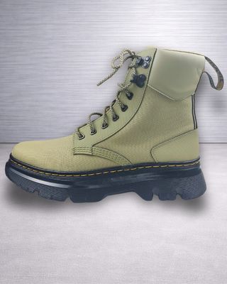 Dr Martens Tarik  Pale Olive 44 Nuevas Hombre