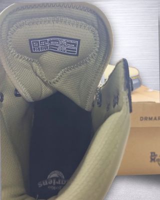 Dr Martens Tarik  Pale Olive 44 Nuevas Hombre