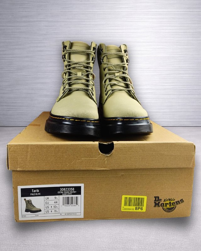 Dr. Martens Tarik Pale Olive T44 Nuevas Hombre