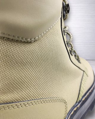 Dr. Martens Tarik  Pale Olive T44 Nuevas Hombre