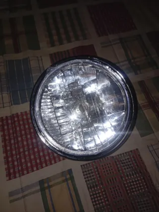 Faro delantero moto redondo cromado