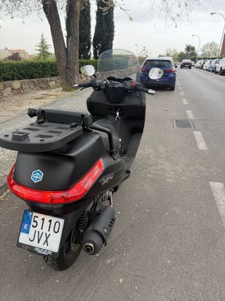 Piaggio X-EVO 125