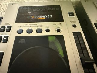 Coppia Pioneer CDJ-100S lettori DJ