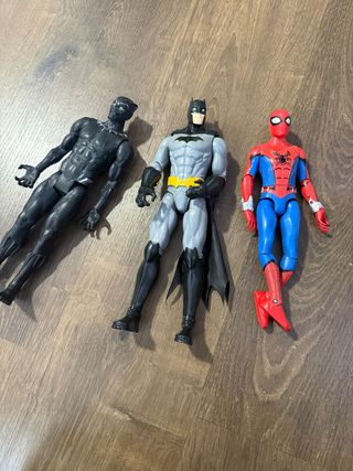 Figuras de Superhéroes (Batman, Spiderman, Pantera