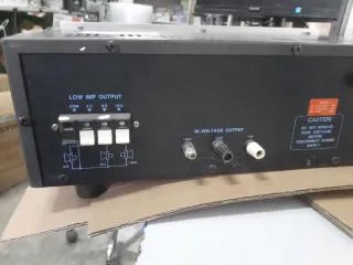 Amplificador AC SA-1200C Plata