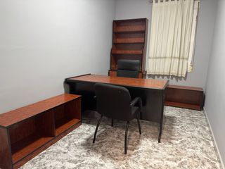 Muebles de oficina madera y cuero