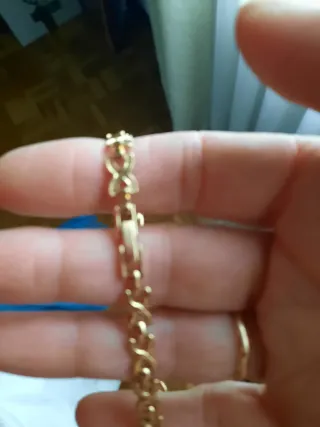 Conjunto collar y pulsera dorado de bisuteria