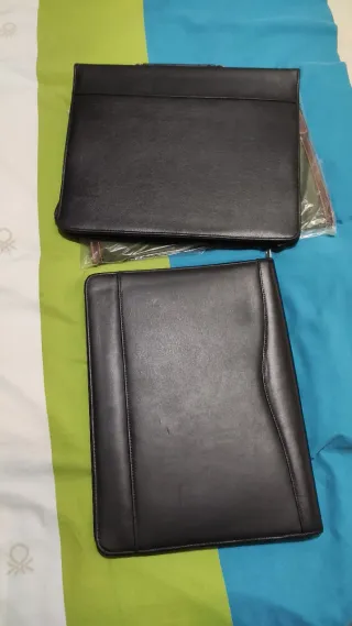 Lote 2 portafolios cuero negro