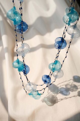 Colar comprido com 3 voltas em arame