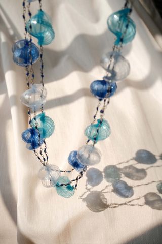 Colar comprido com 3 voltas em arame