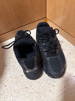 Zapatillas Nike V5 RNR