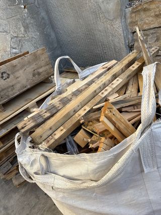Leña gratis para quemar