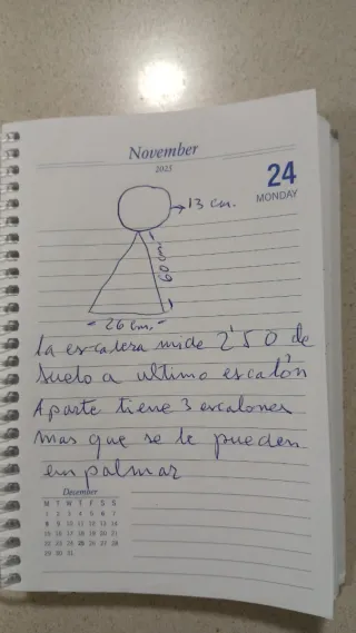 Escalera Caracol Metálica Azul