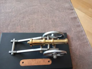 Maqueta cañón bronce con peana