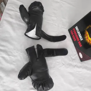 Guantes de boxeo infantiles con dinosaurio