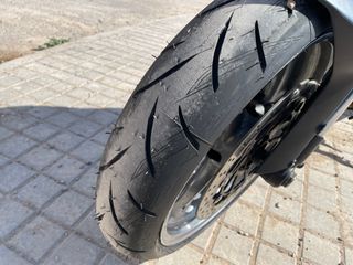 Ducati Monster 696 Blanca y negra