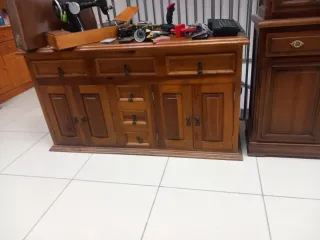 Aparador de madera maciza
