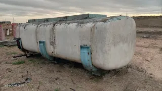 Depósito poliéster finca