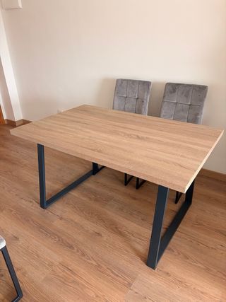 Mesa comedor y 4 sillas terciopelo