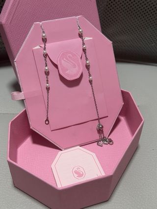 Collar Swarovski x Ariana Grande Corazón Perlas
