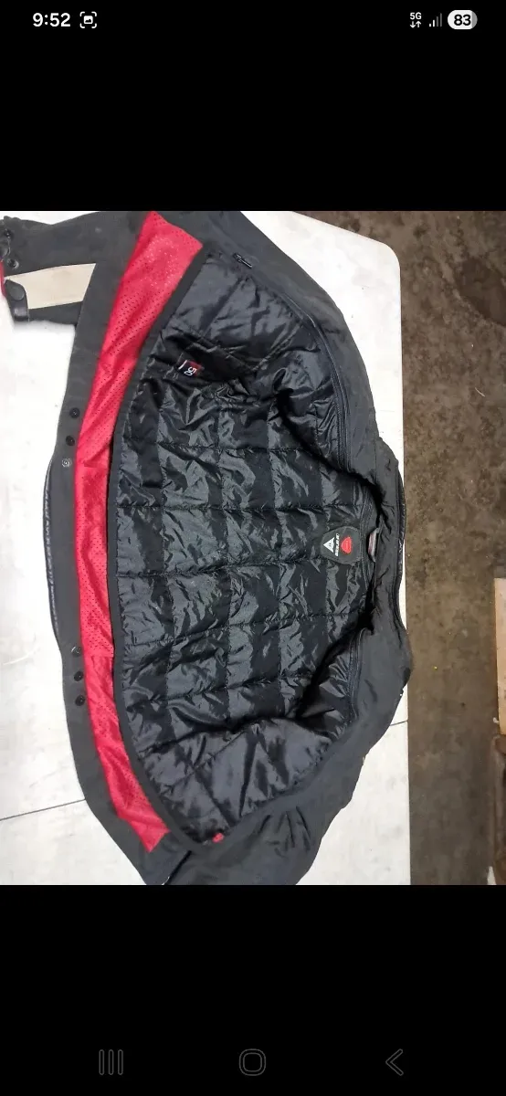 Chaqueta Dainese Talla 50 Negra y Beige