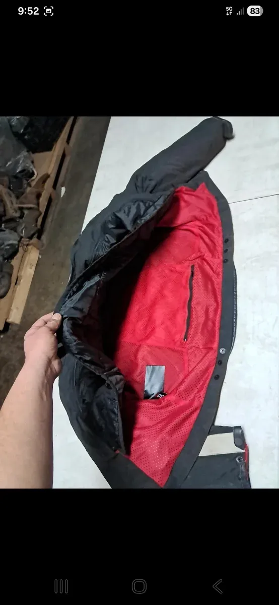 Chaqueta Dainese Talla 50 Negra y Beige