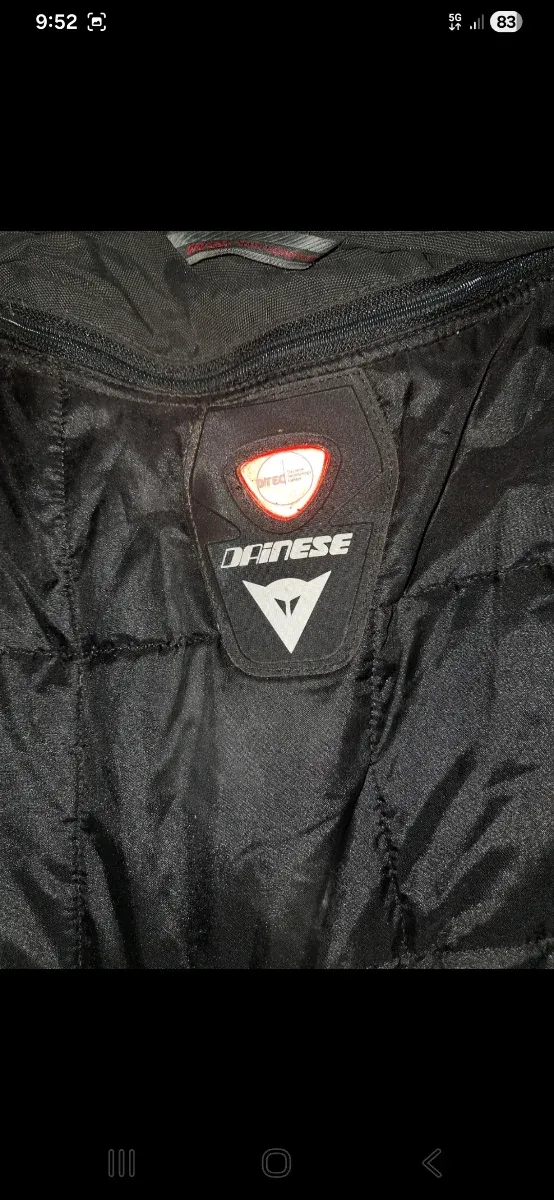 Chaqueta Dainese Talla 50 Negra y Beige