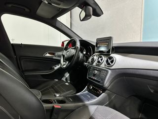 Mercedes-Benz Clase CLA 2015