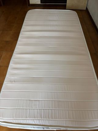 Colchón y somier nuevo a estrenar.