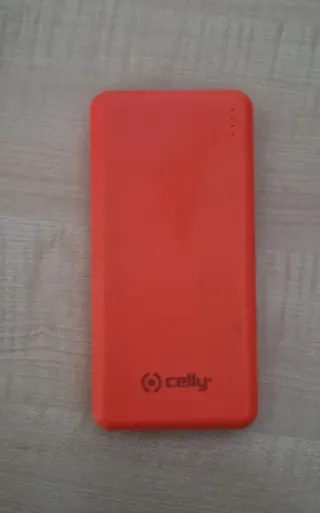 Lotto 2 Power Bank: Trust 10000mAh + Celly Slim