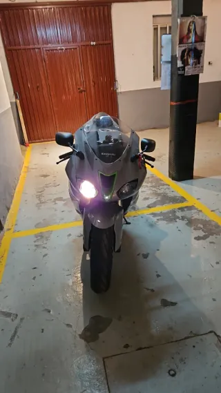 Kawasaki ZX6R 2008
