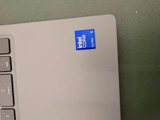 Dell Latitude 3550 Intel Core Ultra 5 125U