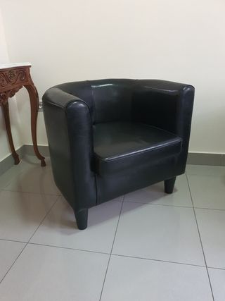 2 Sillones de piel negro