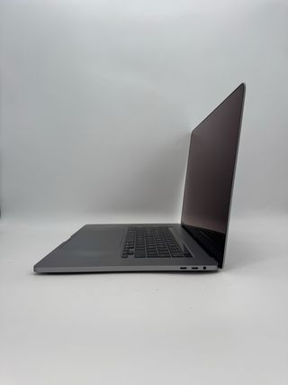 MacBook Pro 16” (2019)