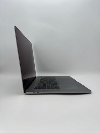 MacBook Pro 16” (2019)