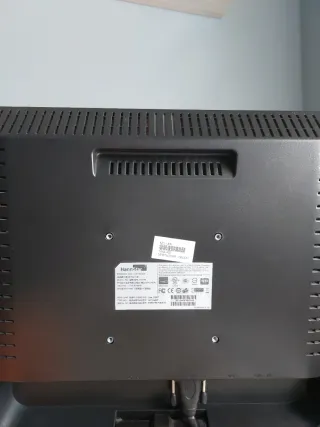 Monitor Hanns G + Cable DVI