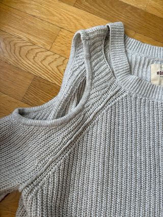 Jersey Hollister punto hombros descubiertos beige