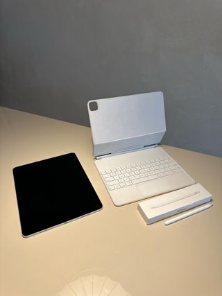 iPad Pro 12.9 5ª Gen 128GB Plata + Apple Pencil