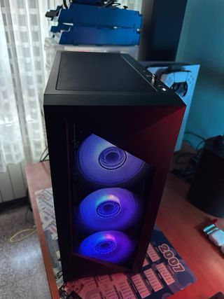 PC Ryzen 5 5600X RTX 5060 8Gb GDR7 32GB RAM 1TB M2