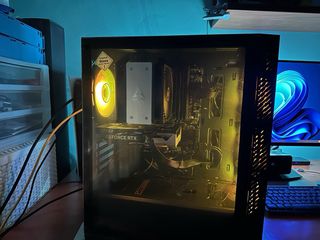 PC Ryzen 5 5600X RTX 5060 8Gb GDR7 32GB RAM 1TB M2