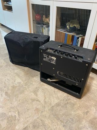 Amplificador Fender Blues Junior III Válvulas