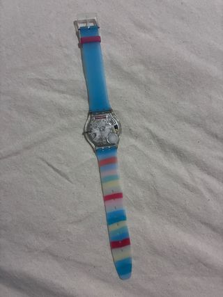 Reloj Swatch Ultra Plano Azul Multicolor