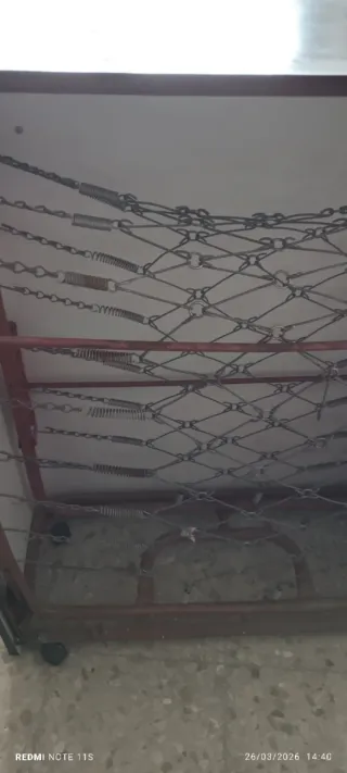 Letto singolo a scomparsa con materasso