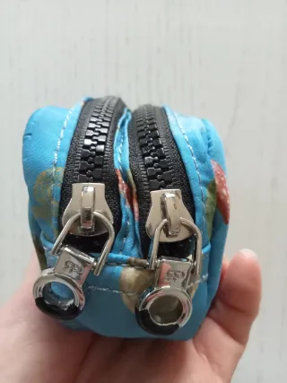 Monedero Parfois azul nylon estampado