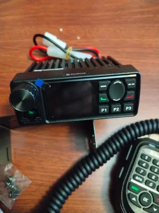 Radio profesional Abbree AR-2520