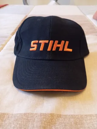 Gorra Stihl Negra y Naranja