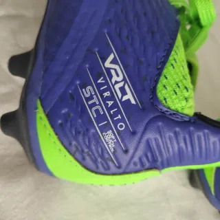 Lote Zapatillas Munich y Kipsta