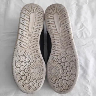 Lote Zapatillas Munich y Kipsta